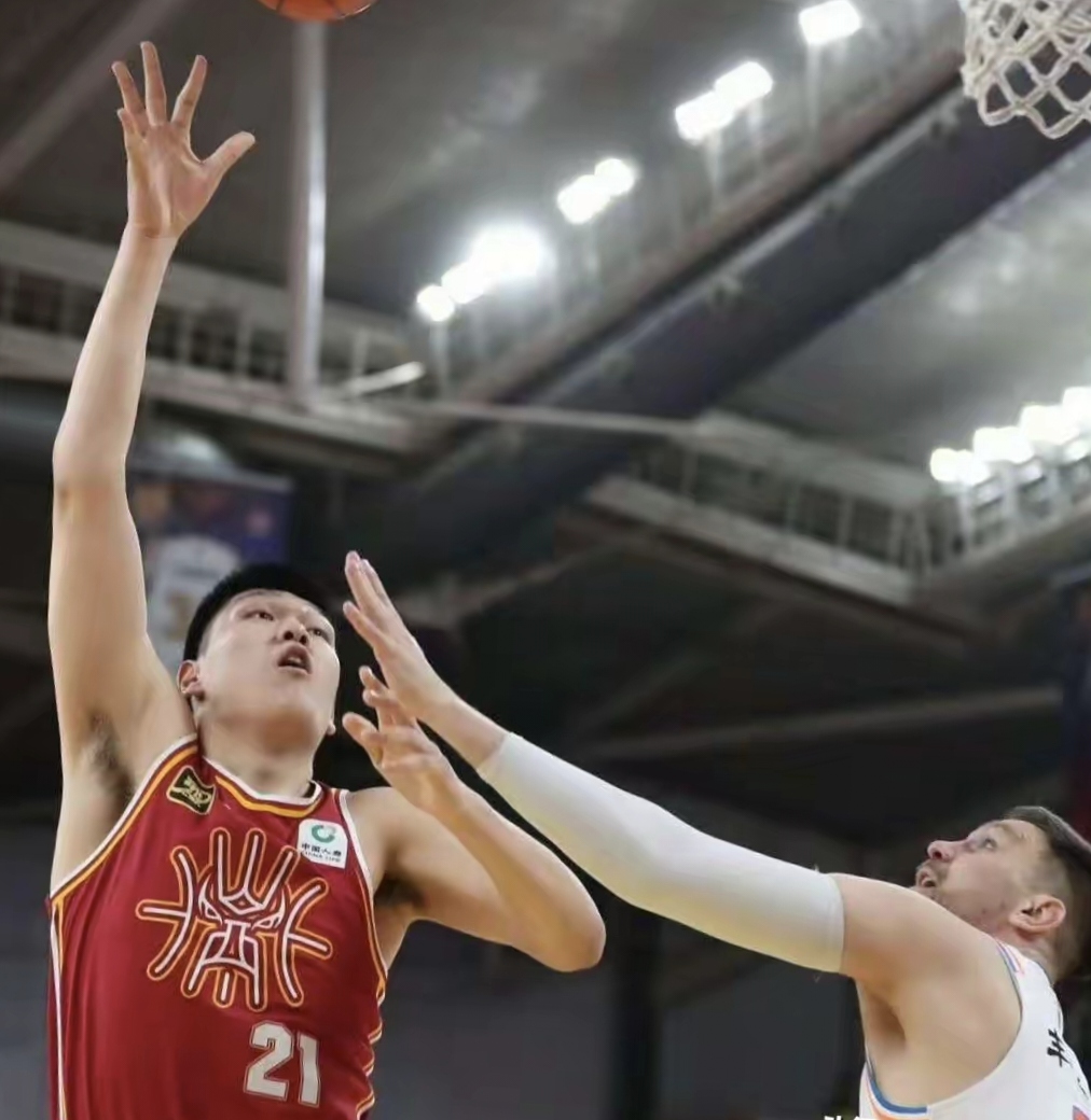 包含李弘权21分上海大胜广东张宁21分山西负同曦的词条