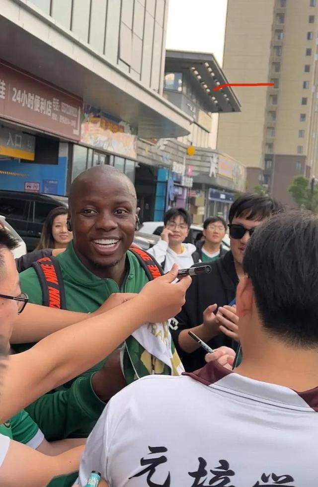 中甲大连鲲城VS南京城市前瞻，穆谢奎+多米尼克联手，冲击的简单介绍