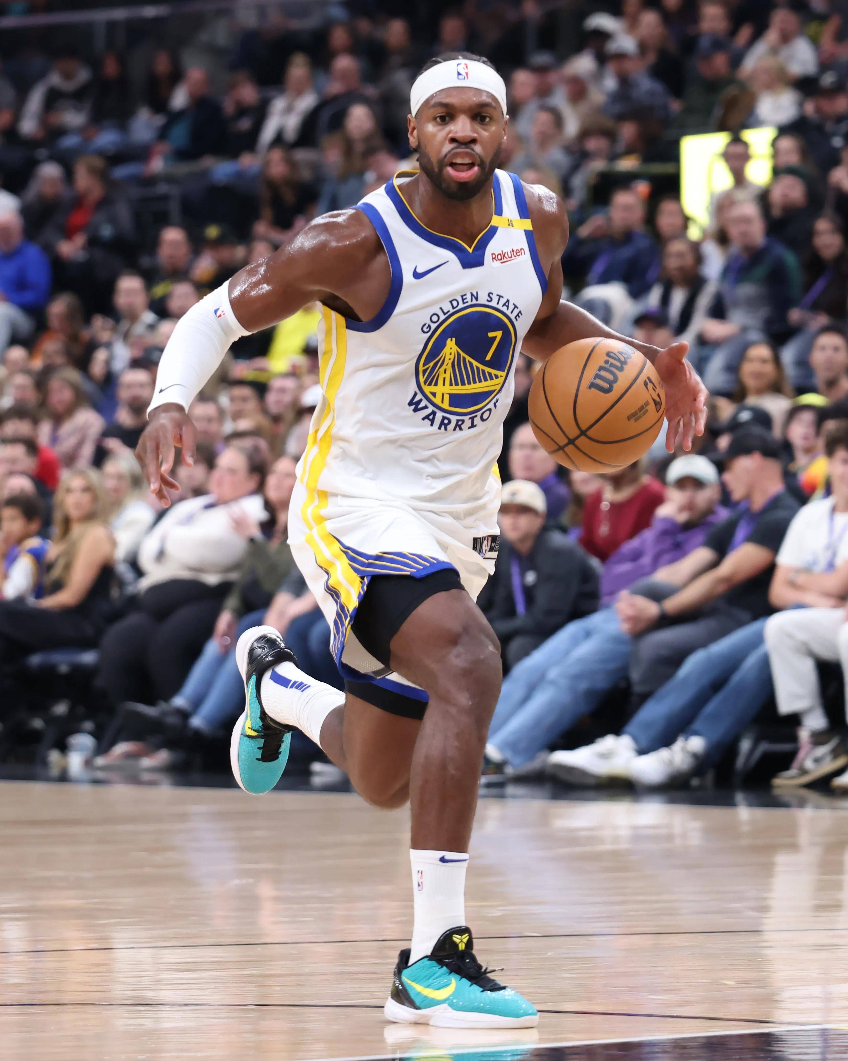NBA夏联决赛对阵：黄蜂29分大胜会师国王两队均5胜0负争